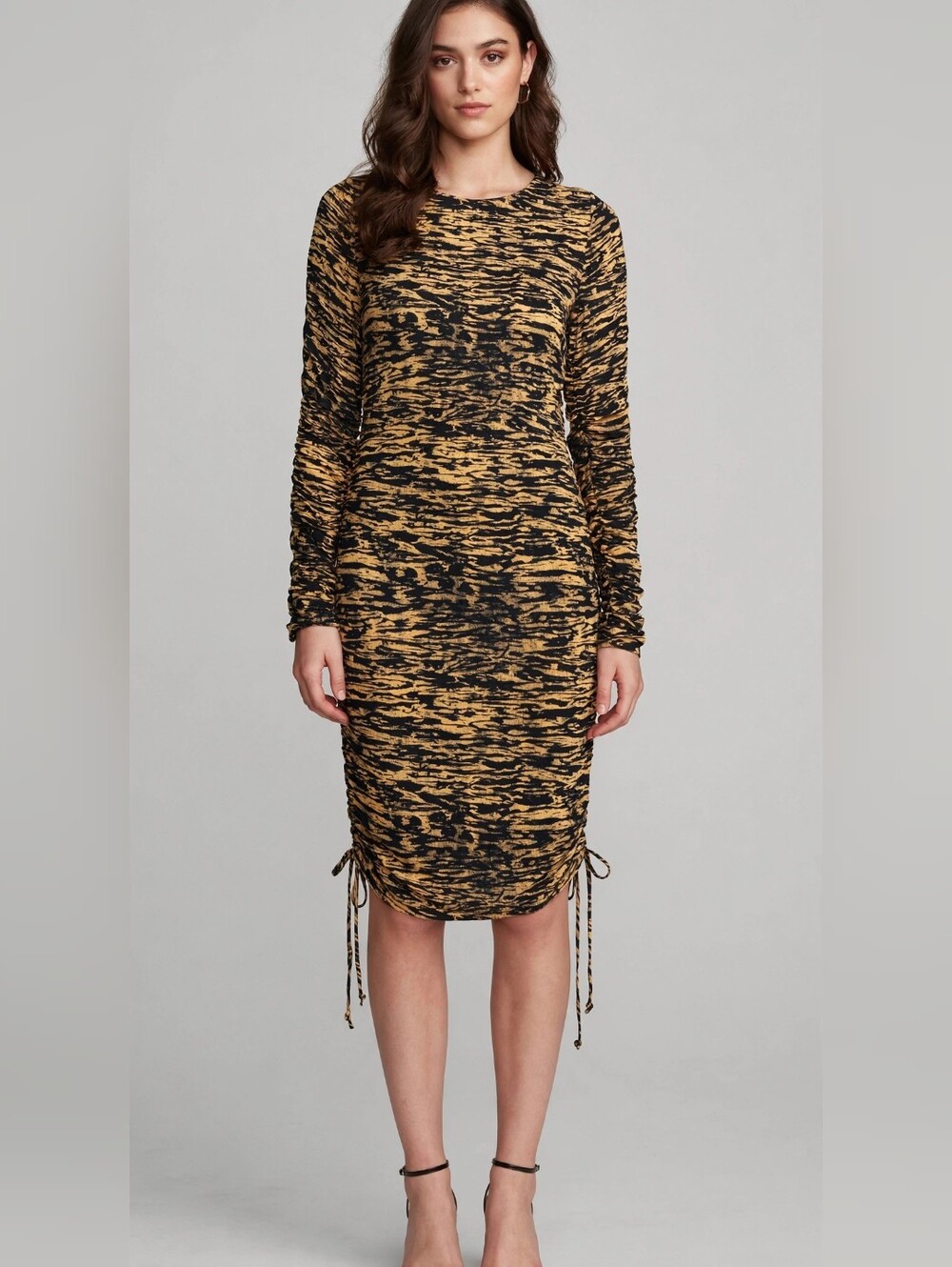 H&M Black and Gold Abstract Print Tunic Dress